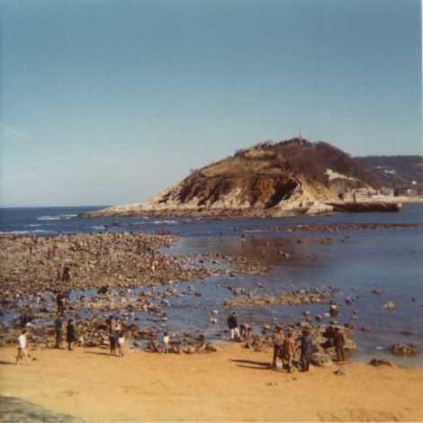 Low tyde in San Sebastian Ondarreta beach